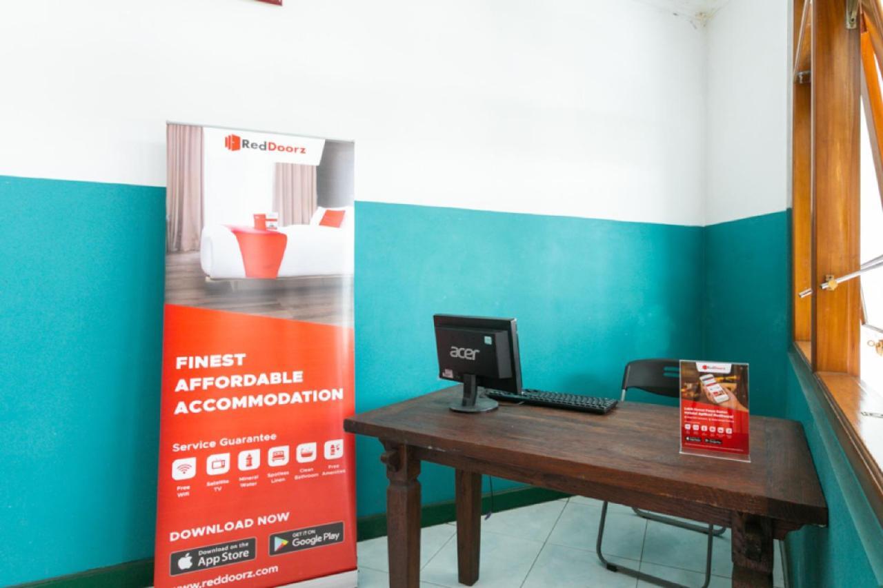 Reddoorz Syariah Near Alun Alun Magelang Bayeman Hotel Екстериор снимка