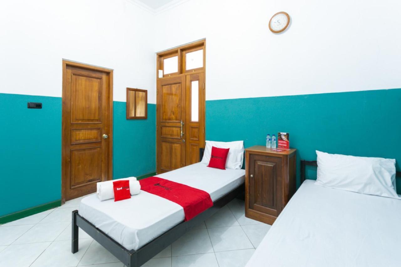 Reddoorz Syariah Near Alun Alun Magelang Bayeman Hotel Екстериор снимка