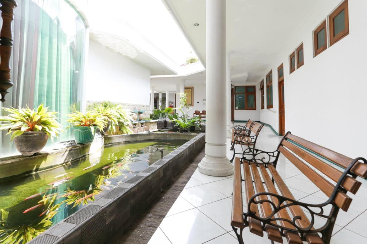 Reddoorz Syariah Near Alun Alun Magelang Bayeman Hotel Екстериор снимка
